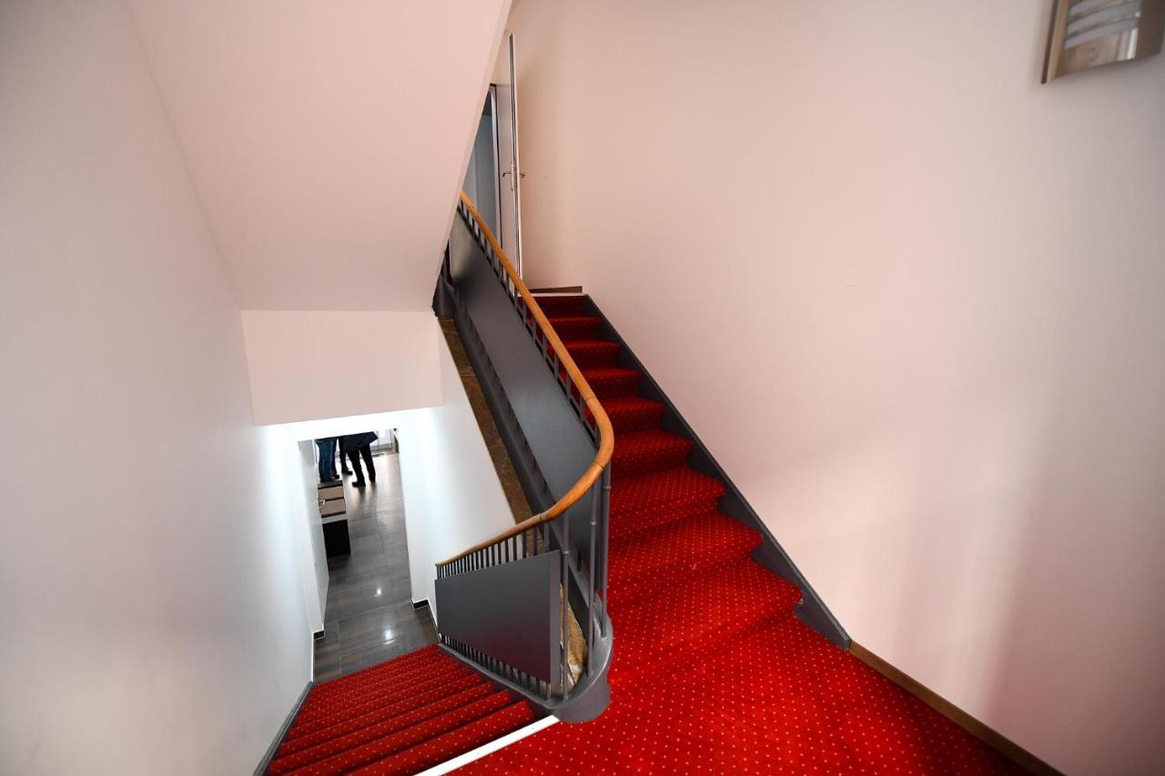 Hotel De France La Chaux De Fonds ภายนอก รูปภาพ