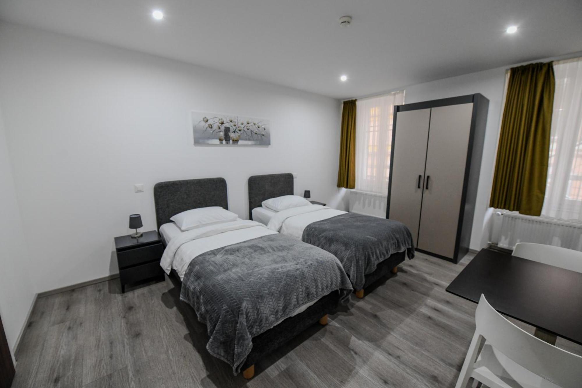 Hotel De France La Chaux De Fonds ภายนอก รูปภาพ