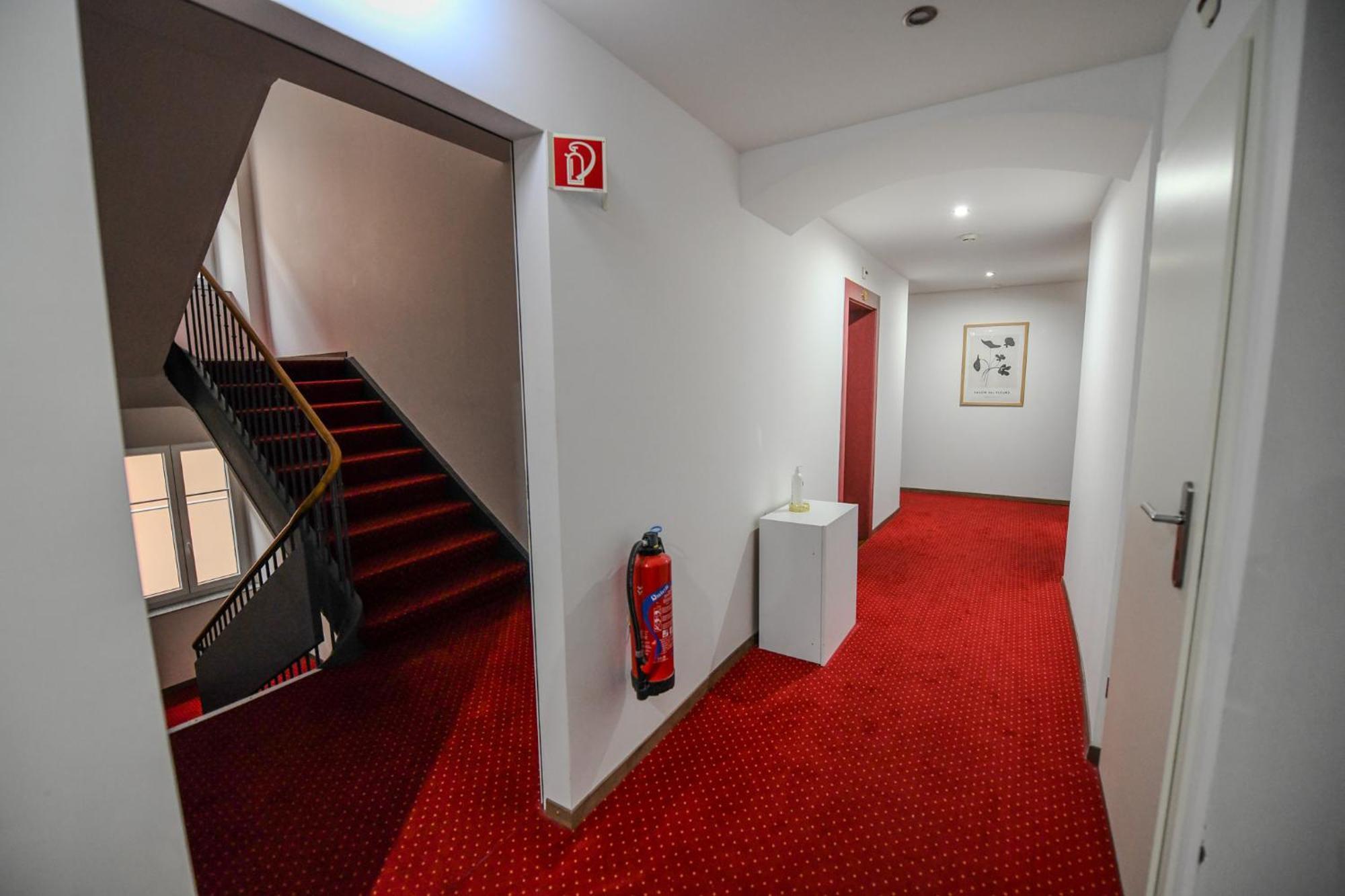 Hotel De France La Chaux De Fonds ภายนอก รูปภาพ