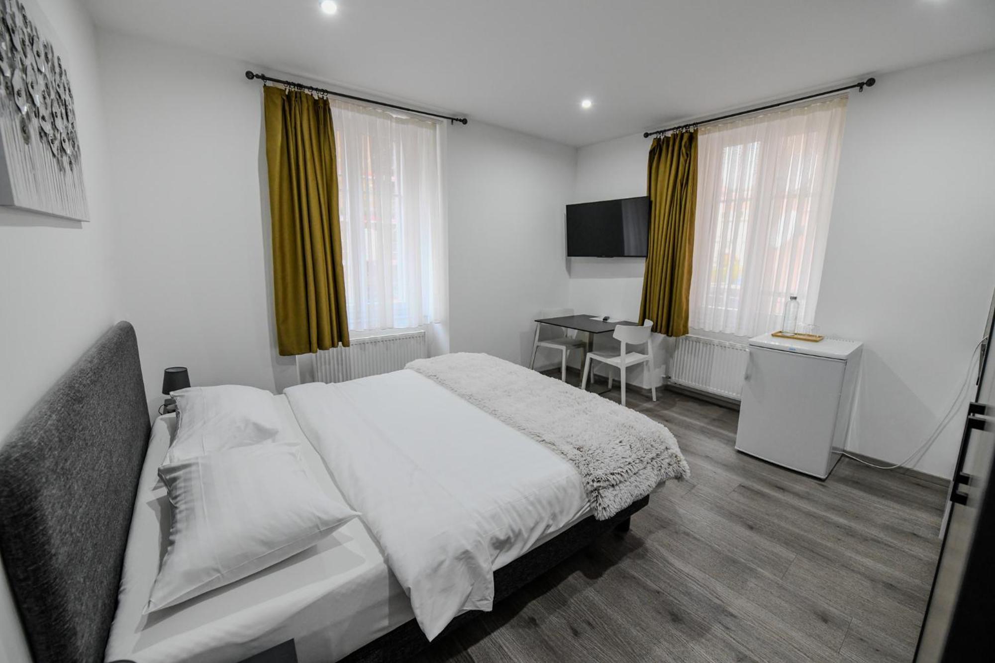 Hotel De France La Chaux De Fonds ภายนอก รูปภาพ