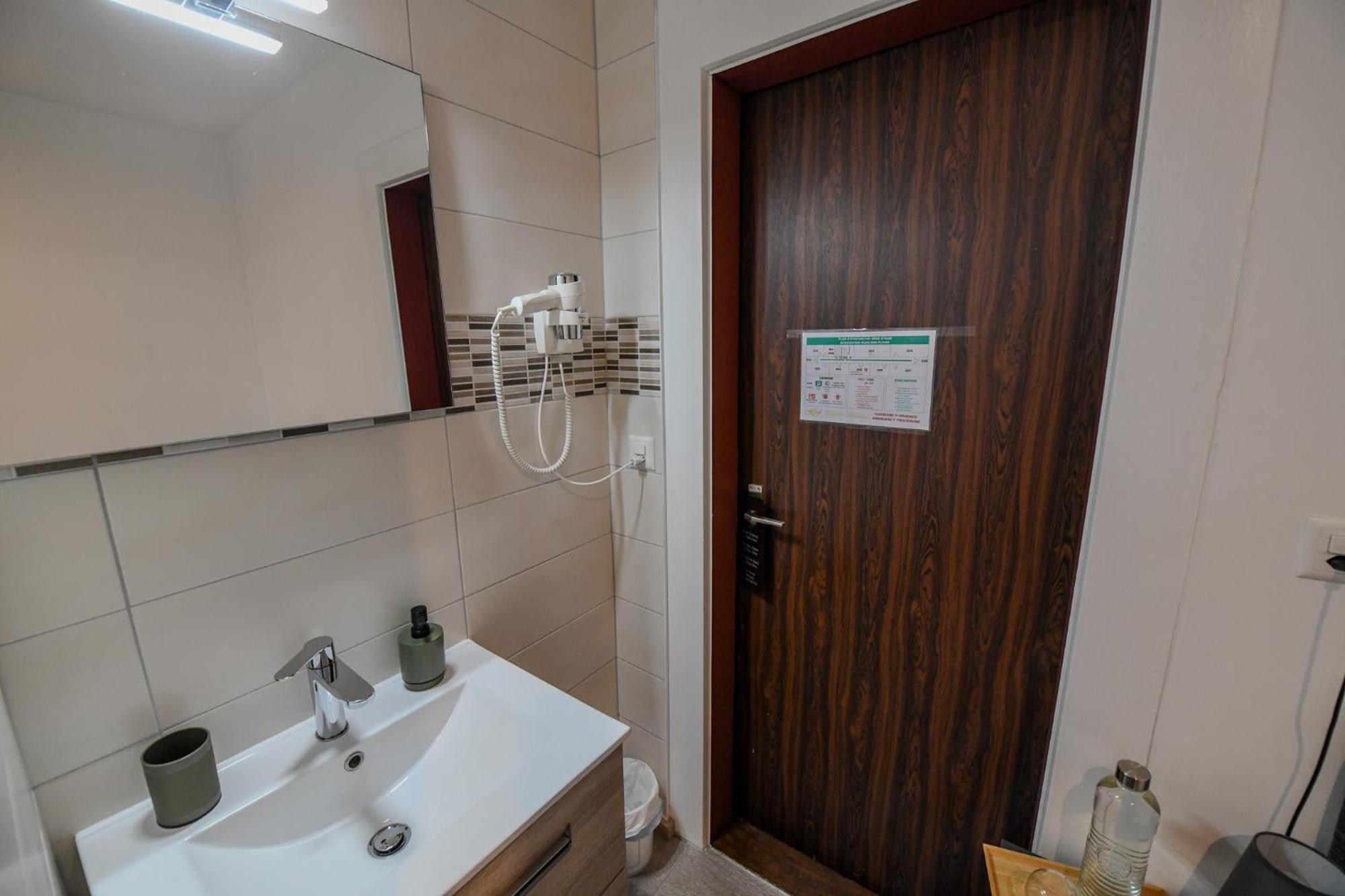 Hotel De France La Chaux De Fonds ห้อง รูปภาพ